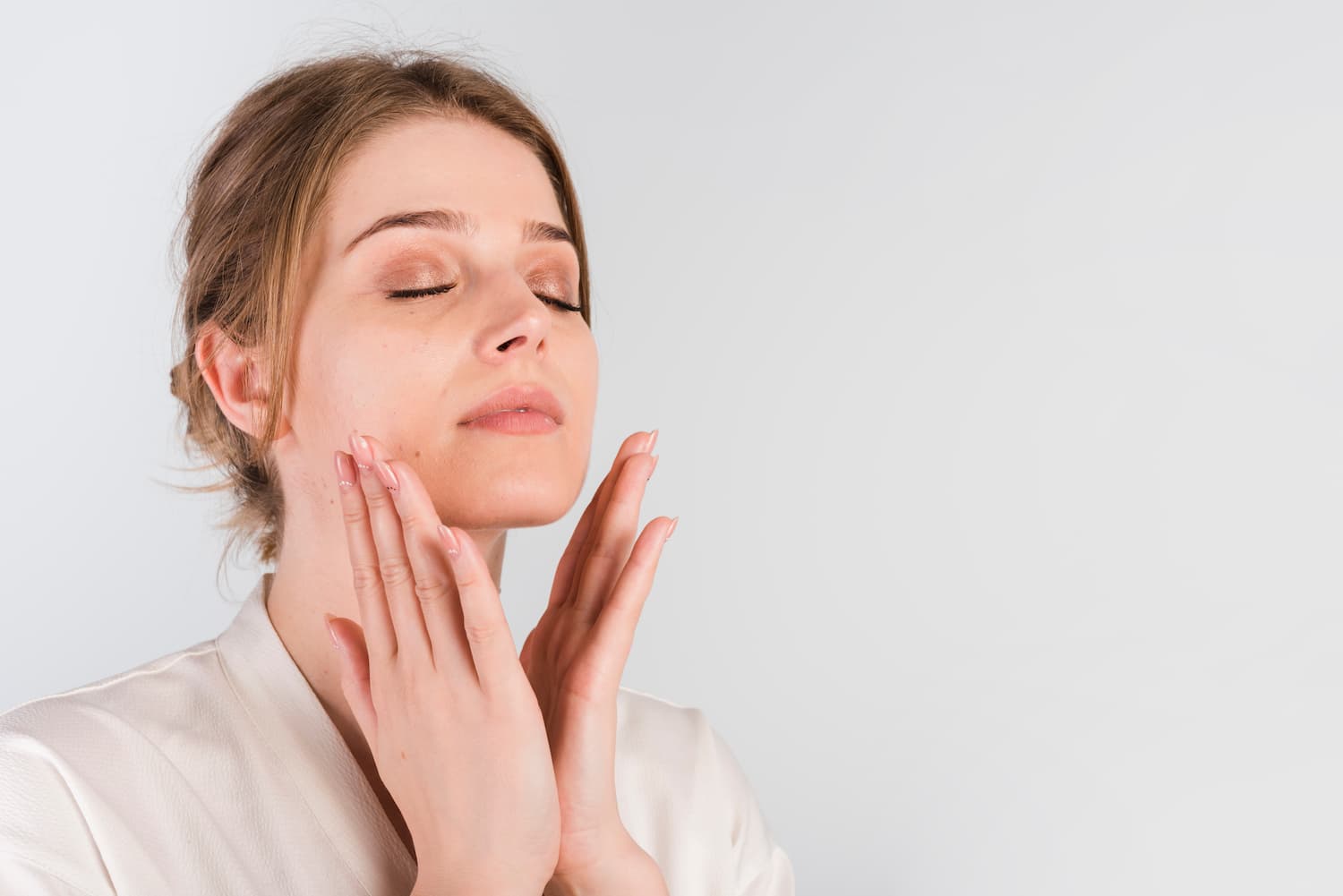early signs of aging treatment Dubai - The Reformery Aesthetics Clinic
